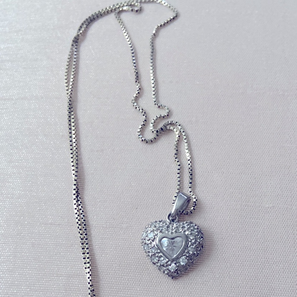 Vintage sterling silver heart pendant necklace